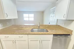 596 N Wickham Rd, Melbourne, FL 32935 - Photo 10