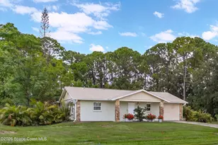 501 Krefeld Rd NW, Melbourne, FL 32907 - Photo 2