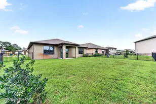 1477 Mineral Loop Dr NW, Palm Bay, FL 32907 - Photo 28
