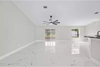 950 Hammacher Avenue SW, Palm Bay, FL 32908 - Photo 8