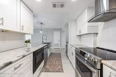 877 N Highway A1A #406, Indialantic, FL 32903 - Photo 6