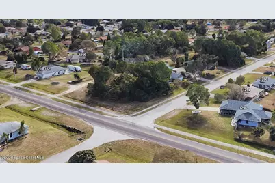 1299 Lamplighter Drive NW, Palm Bay, FL 32907 - Photo 4