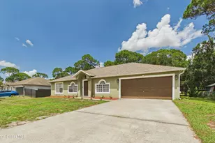 583 Edison St SE, Palm Bay, FL 32909 - Photo 4
