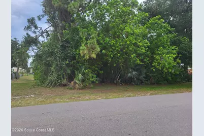 942 Pyracantha Street NW, Palm Bay, FL 32907 - Photo 2