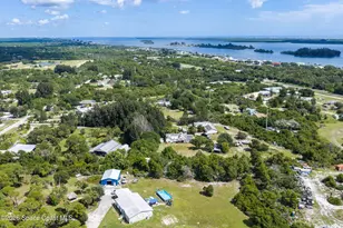 6715 Whispering Pines Ln, Grant-Valkaria, FL 32949 - Photo 28