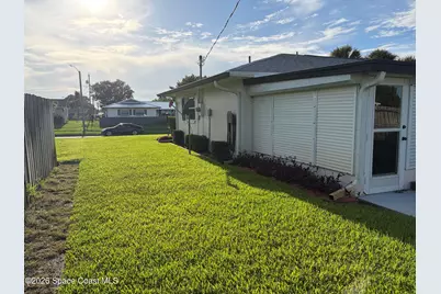 629 Ebony Street, Melbourne, FL 32935 - Photo 6