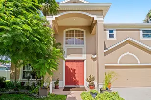 371 Brookcrest Cir, Rockledge, FL 32955 - Photo 2