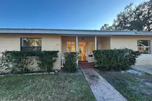218 3rd Ave E, Bradenton, FL 34207 - Photo 2