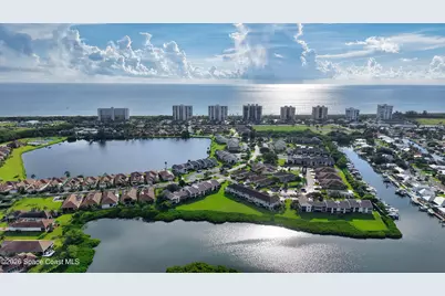 3209 S Lakeview Circle #8105, Fort Pierce, FL 34949 - Photo 12