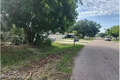 5812 16th Street W, Bradenton, FL 34207 - Photo 4