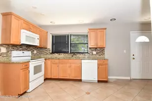 870 Angle St NE, Palm Bay, FL 32905 - Photo 6