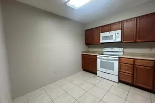843 Emden Ave NW, Palm Bay, FL 32907 - Photo 6