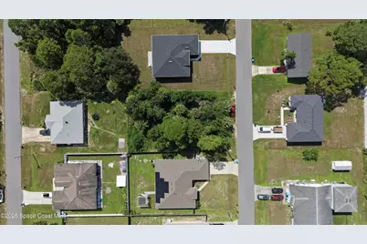 582 Poplar Street SE, Palm Bay, FL 32909 - Photo 2