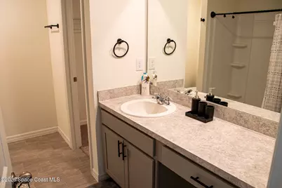593 Haleybury Street SW, Palm Bay, FL 32908 - Photo 6