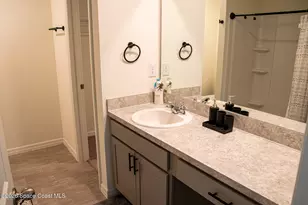 593 Haleybury St SW, Palm Bay, FL 32908 - Photo 6