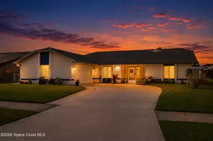 2047 Bottlebrush Dr, Melbourne, FL 32935 - Photo 2