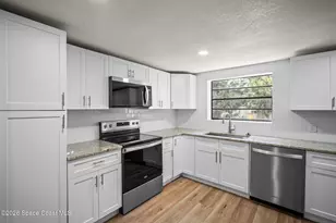 1576 Grandview Way, Melbourne, FL 32935 - Photo 6