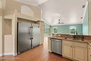 2710 S Courtenay Pkwy, Merritt Island, FL 32952 - Photo 10