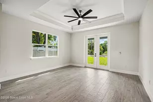 879 Wisham Street SW, Palm Bay, FL 32908 - Photo 10