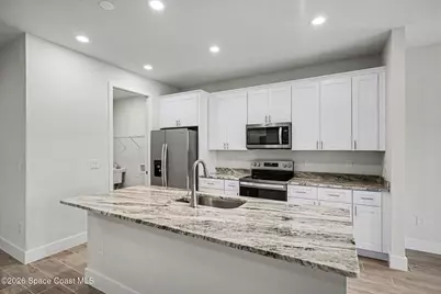 879 Wisham Street SW, Palm Bay, FL 32908 - Photo 8