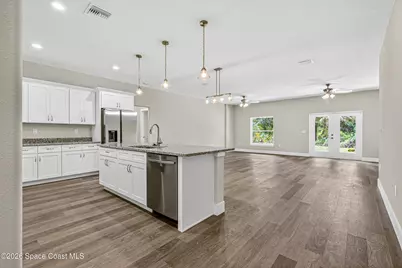 815 Walden Boulevard SE, Palm Bay, FL 32909 - Photo 2