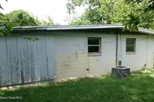 6812 Tango Ln S, Jacksonville, FL 32210 - Photo 2
