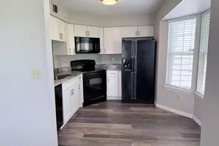 4775 Lake Waterford Way, Melbourne, FL 32901 - Photo 4