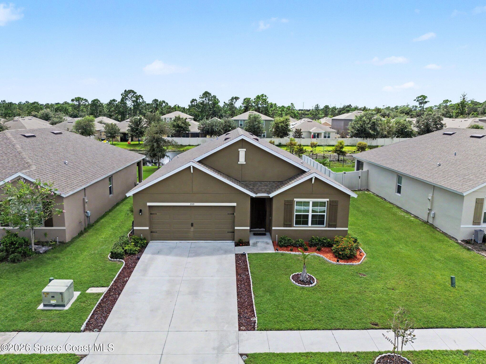 749 Forest Trace Cir