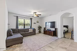 637 Old Country Rd S E, Palm Bay, FL 32909 - Photo 4