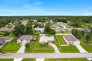 1675 Saipan St SE, Palm Bay, FL 32909 - Photo 4