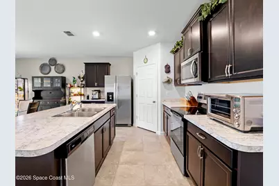 207 Guinevere Drive SW, Palm Bay, FL 32908 - Photo 10