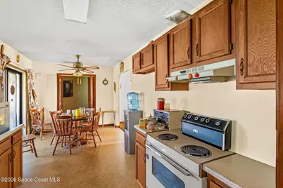 854 Carnation Avenue SE, Palm Bay, FL 32909 - Photo 10