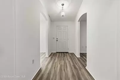 133 Hilton Avenue NW, Palm Bay, FL 32907 - Photo 4