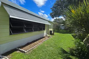 1471 Barefoot Cir, Barefoot Bay, FL 32976 - Photo 6