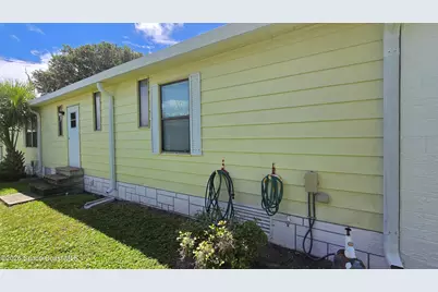1471 Barefoot Circle, Barefoot Bay, FL 32976 - Photo 4