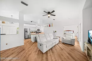 2044 Buescher Hill St, Melbourne, FL 32935 - Photo 4