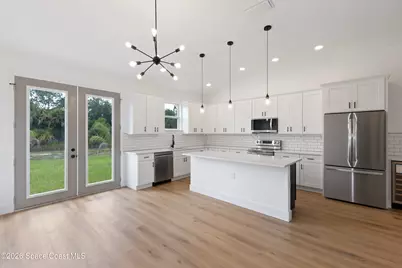 1133 Hanover Avenue SW, Palm Bay, FL 32908 - Photo 6