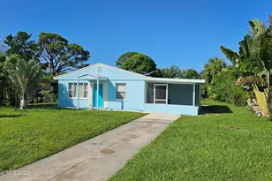 644 Wisteria Dr, Melbourne, FL 32901 - Photo 2
