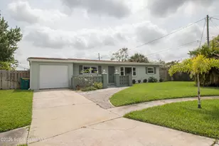 2812 Kingston Ln, Melbourne, FL 32935 - Photo 2