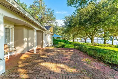 925 N Indian River Drive, Cocoa, FL 32922 - Photo 16