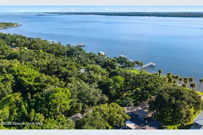 925 N Indian River Drive, Cocoa, FL 32922 - Photo 10