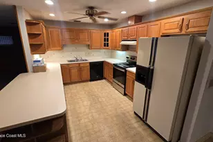 925 N Indian River Dr, Cocoa, FL 32922 - Photo 34