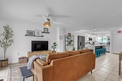 212 S Brevard Avenue S, Cocoa Beach, FL 32931 - Photo 4