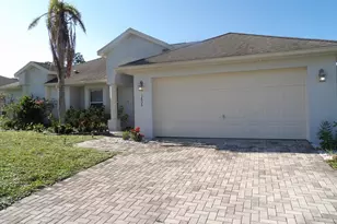 1856 Fairlight St NW, Palm Bay, FL 32907 - Photo 4