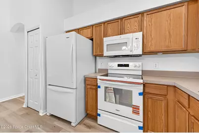 187 Mayfair Street SE, Palm Bay, FL 32909 - Photo 6