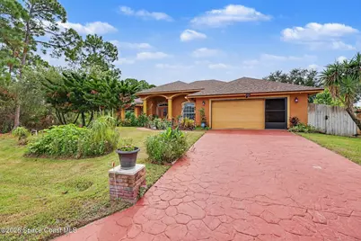 882 Palo Alto Street SE, Palm Bay, FL 32909 - Photo 6