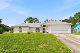 997 Hood St NW, Palm Bay, FL 32907 - Photo 1