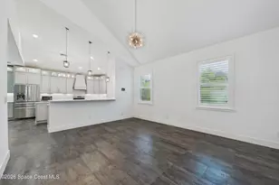 2094 Hyde Pkwy, Melbourne, FL 32901 - Photo 6