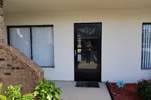 1515 Huntington Ln, Rockledge, FL 32955 - Photo 2