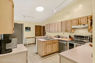 2265 Hickory Dr, Palm Beach Shores, FL 32935 - Photo 10